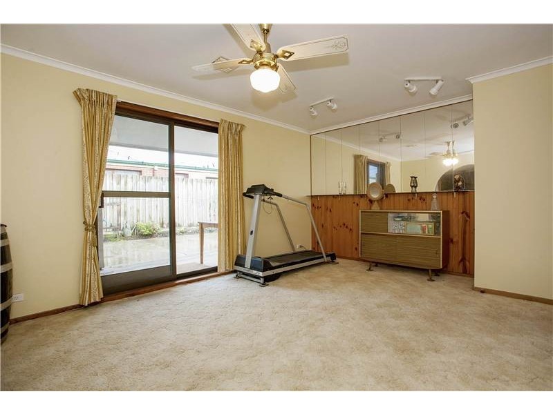 86 Smeaton Close, Lara VIC 3212