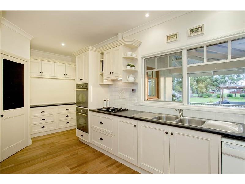 37 Thomas Road, Lara VIC 3212