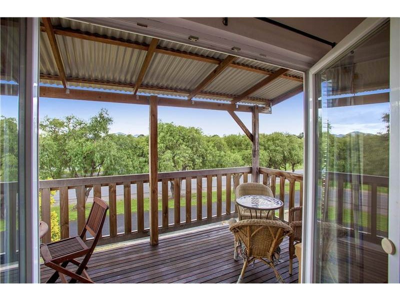 44 Station Lake Road, Lara VIC 3212