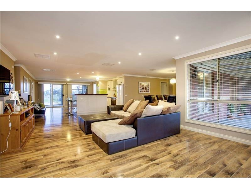 40 Kiddle Drive, Lara VIC 3212