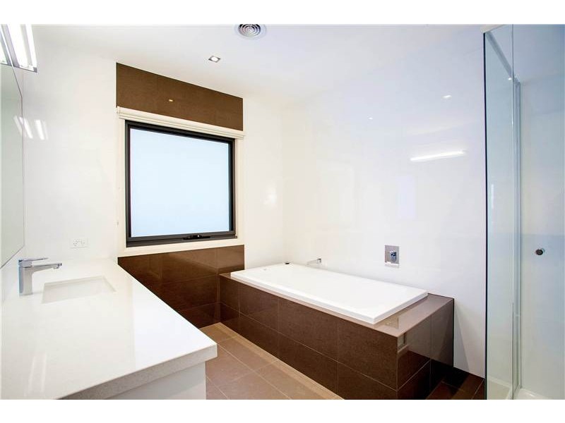 34 Benetti Drive, Lara VIC 3212