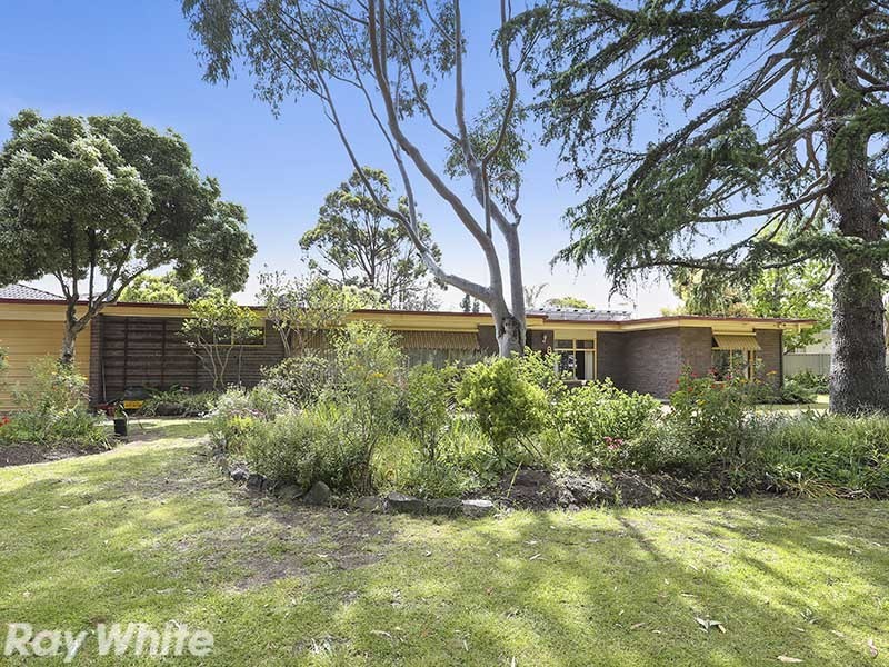 8 Wingara Drive, Lara VIC 3212