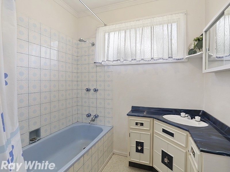 8 Wingara Drive, Lara VIC 3212