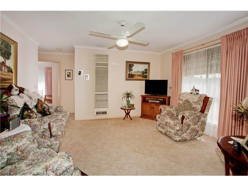 2/84 Forest Road South, Lara VIC 3212