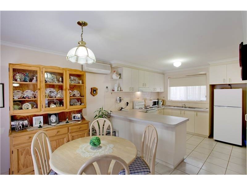 2/84 Forest Road South, Lara VIC 3212