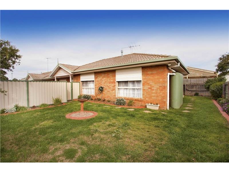 2/84 Forest Road South, Lara VIC 3212