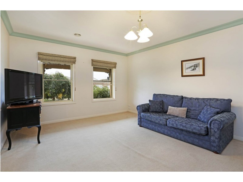 24 Magpie Close, Lara VIC 3212