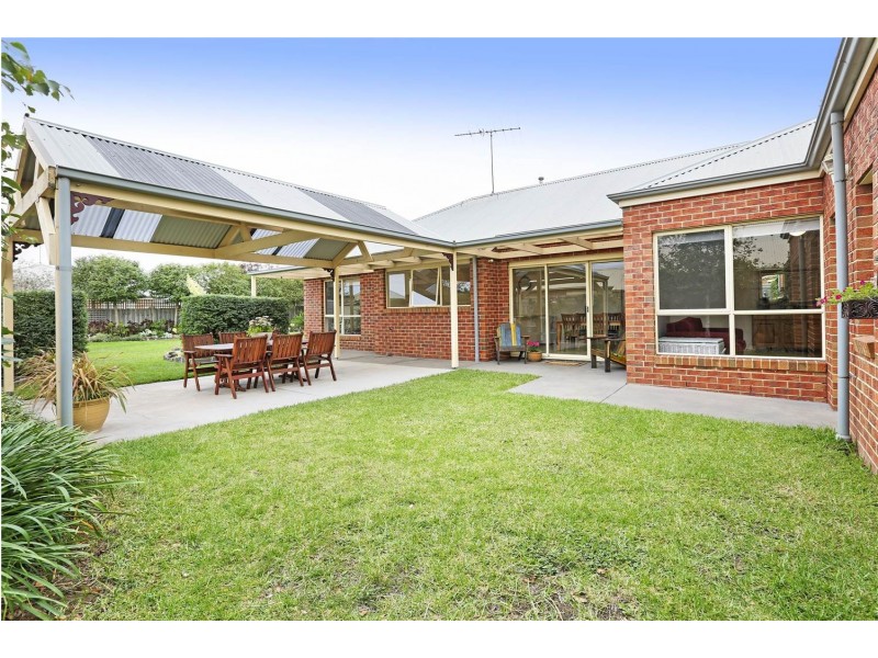 24 Magpie Close, Lara VIC 3212