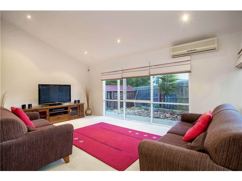 8 Veedale Court, Lara VIC 3212