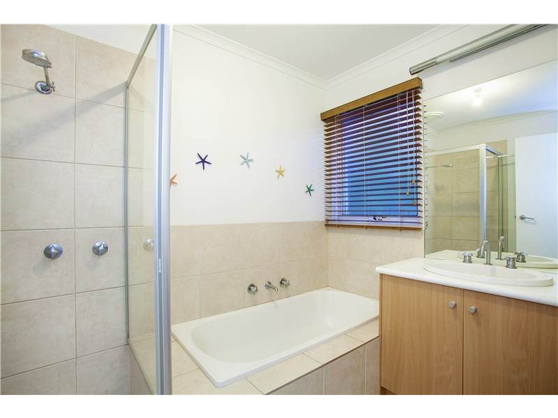 8 Veedale Court, Lara VIC 3212