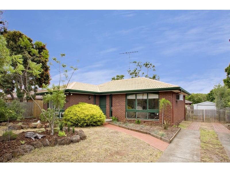 24 Sheeran Crescent, Lara VIC 3212