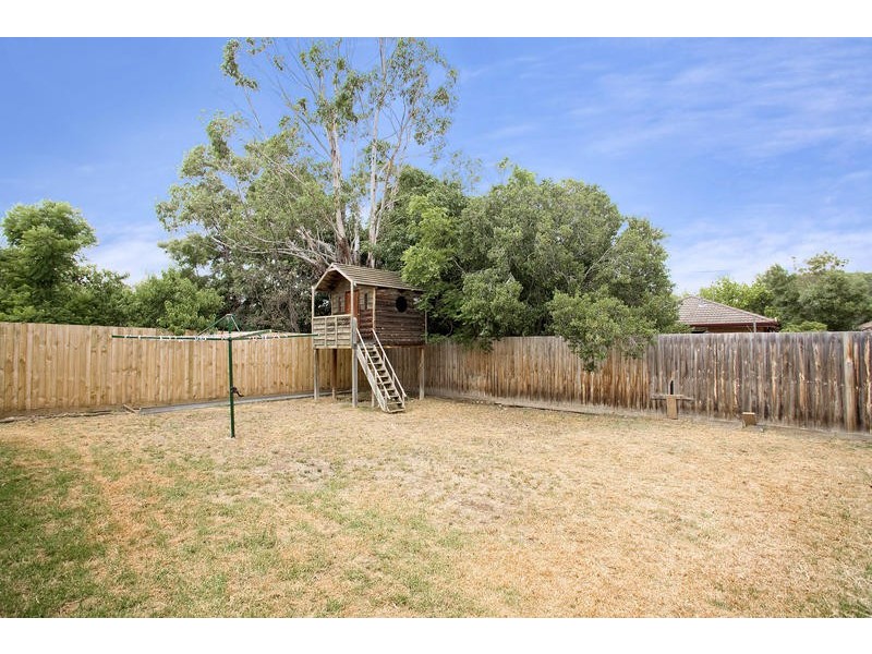 24 Sheeran Crescent, Lara VIC 3212