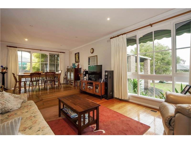 21 Sheeran Crescent, Lara VIC 3212