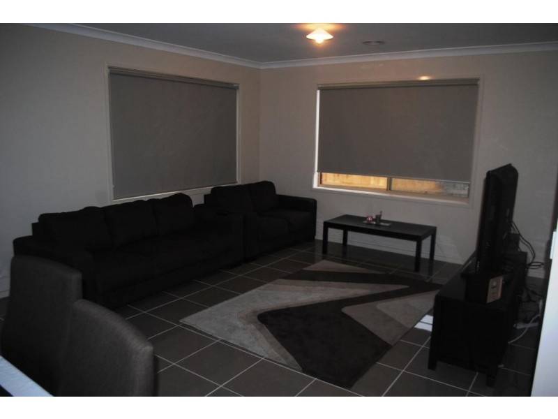 4 Viogner Place, Waurn Ponds VIC 3216