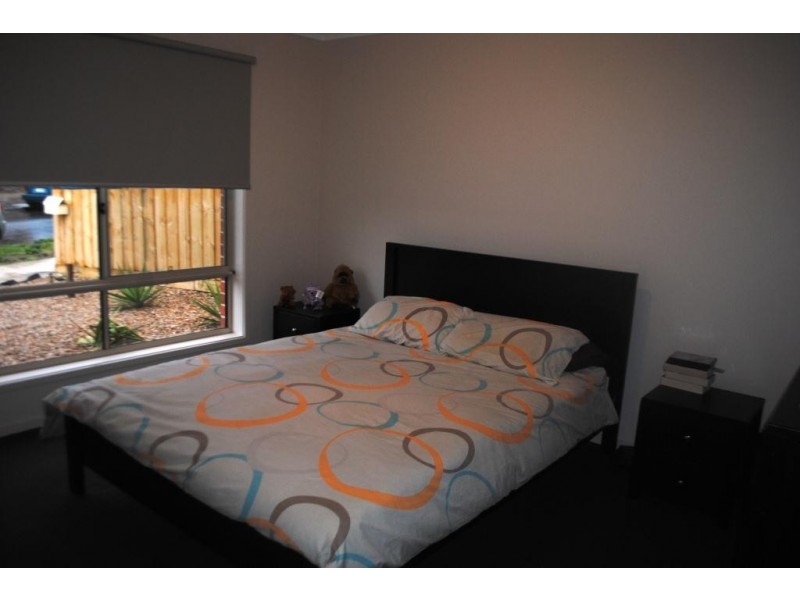 4 Viogner Place, Waurn Ponds VIC 3216