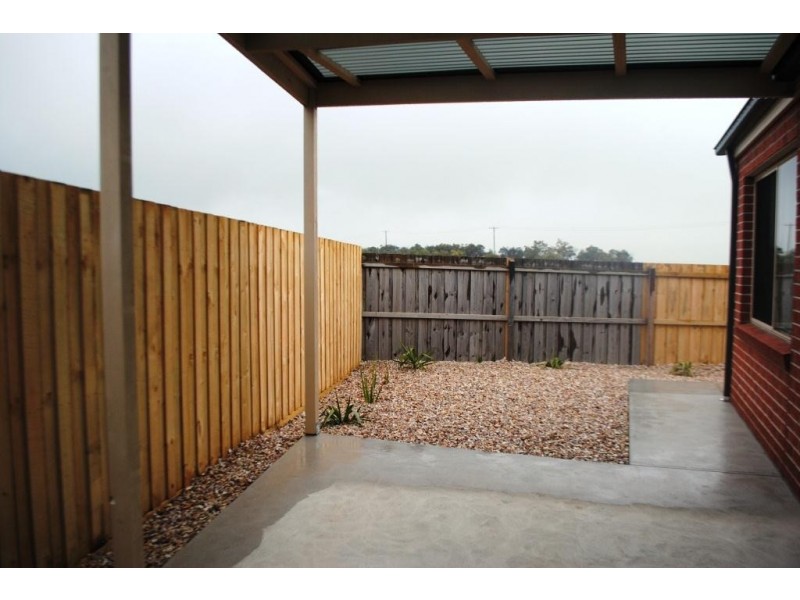 4 Viogner Place, Waurn Ponds VIC 3216