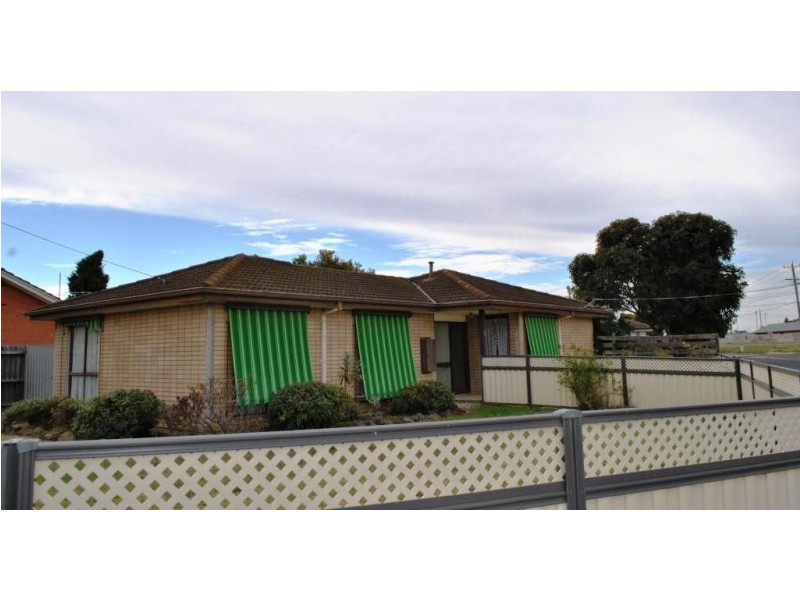 9 Fairbairn Drive, Corio VIC 3214