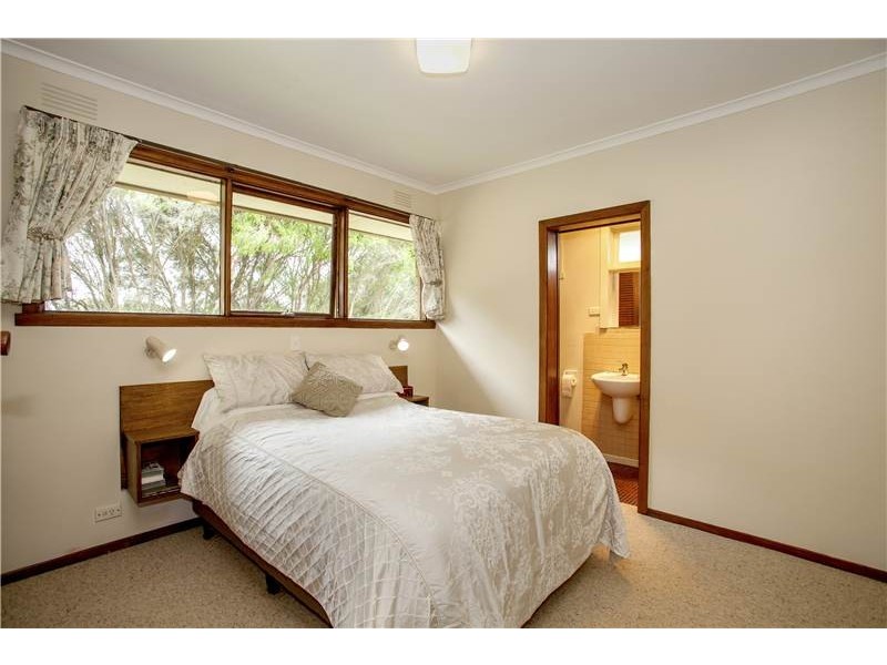110 Lovely Banks Road, Lovely Banks VIC 3221