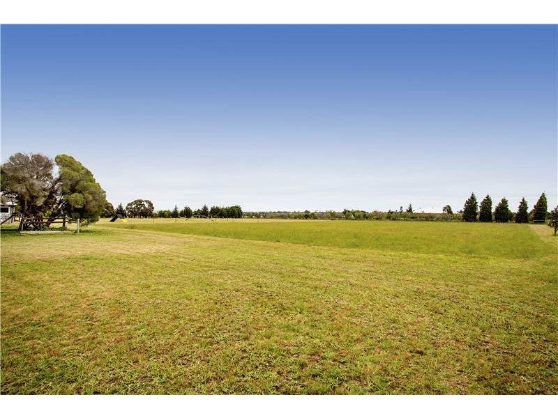 110 Lovely Banks Road, Lovely Banks VIC 3221