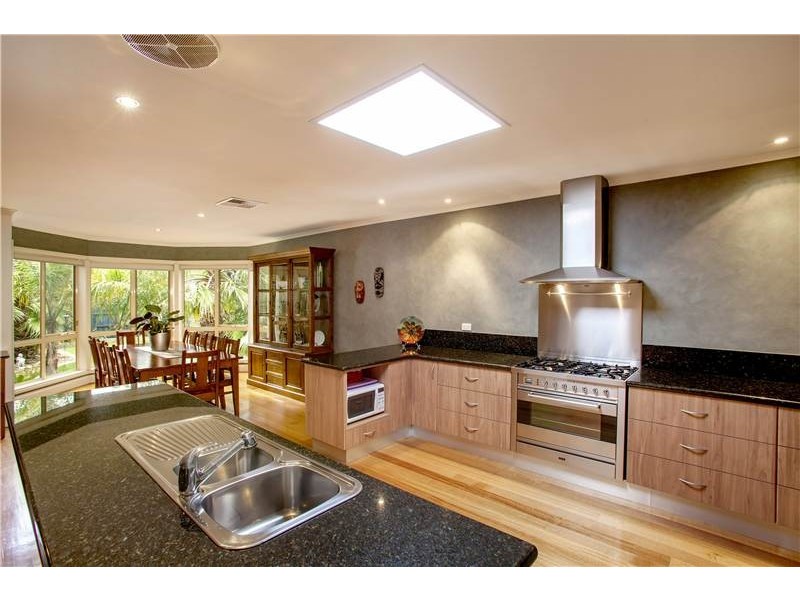 6 Marconi Place, Lara VIC 3212