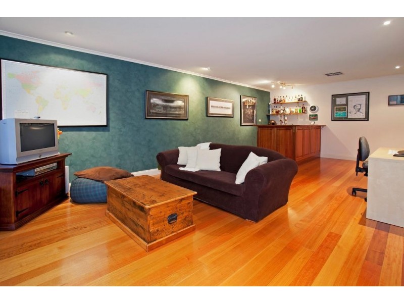6 Marconi Place, Lara VIC 3212