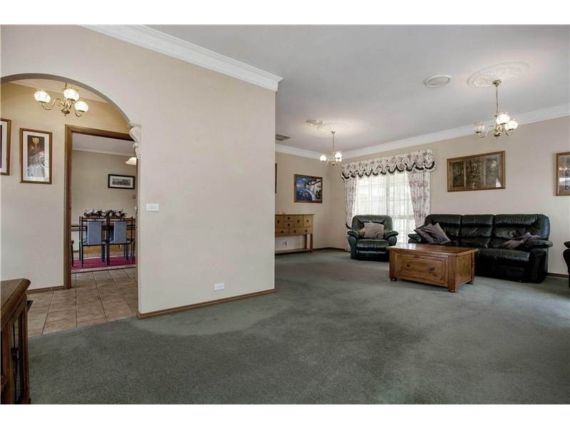 65 Old Melbourne Road, Lara VIC 3212