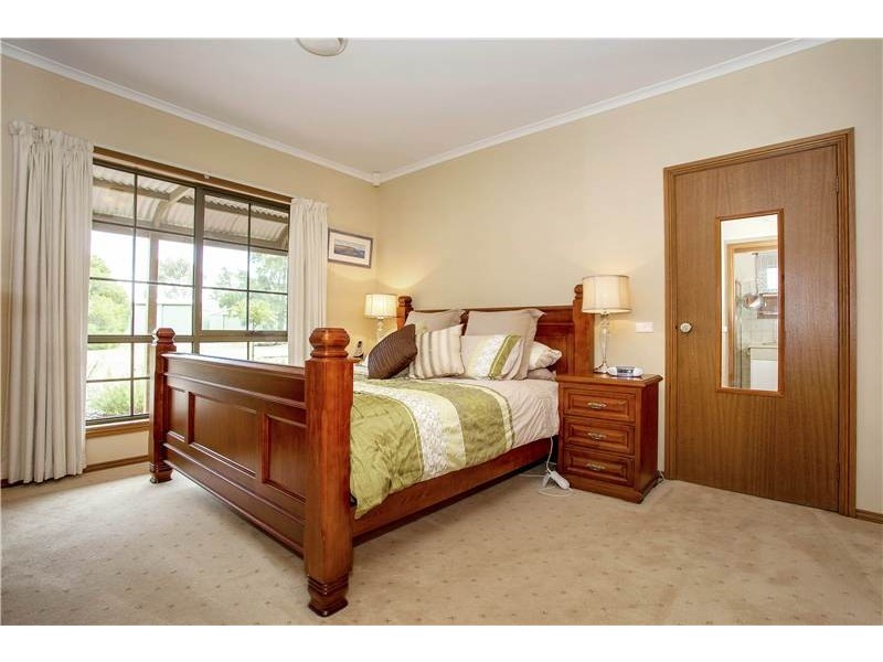 65 Old Melbourne Road, Lara VIC 3212