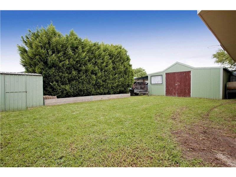 6 Beverley Crescent, Lara VIC 3212