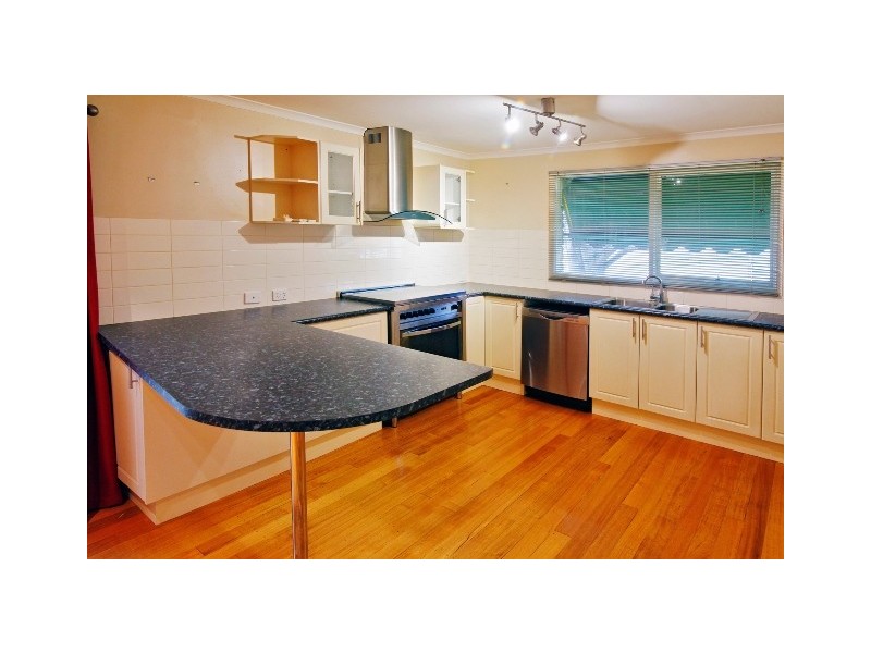 6 Beverley Crescent, Lara VIC 3212