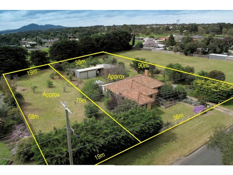 27 Station Lake Road, Lara VIC 3212