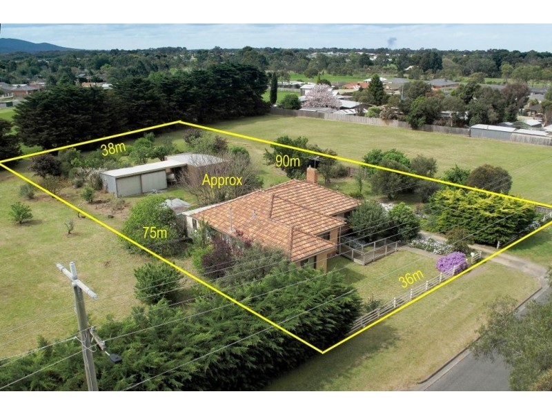 27 Station Lake Road, Lara VIC 3212