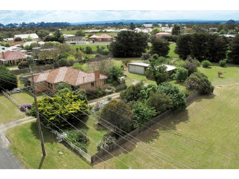 27 Station Lake Road, Lara VIC 3212