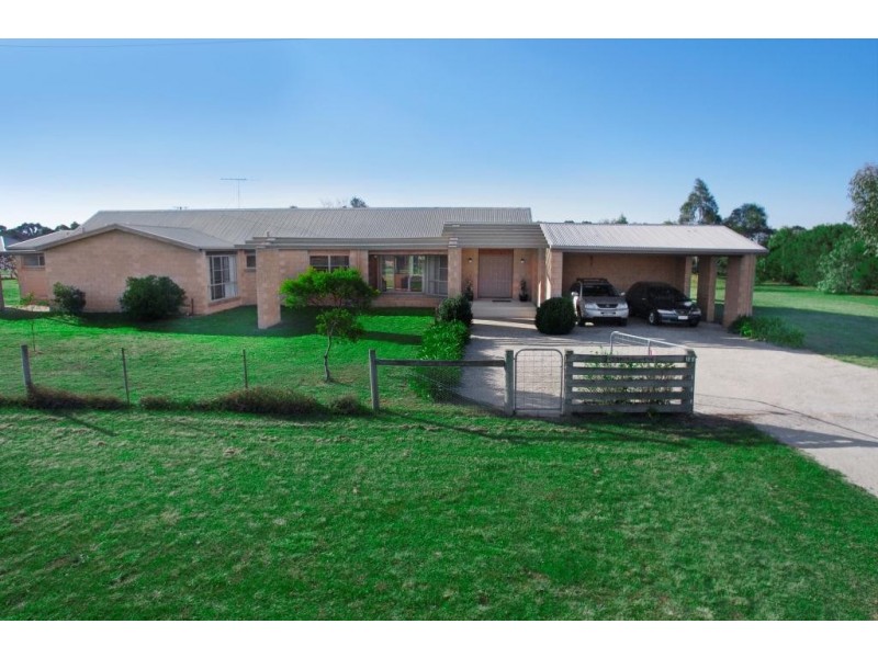 12 McAdam Court, Lara VIC 3212