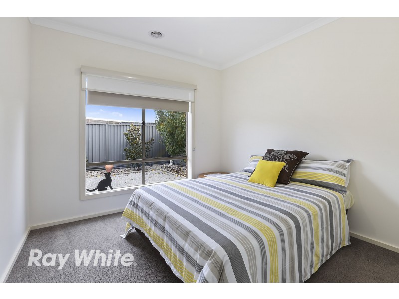 5 Mallard Court, Lara VIC 3212