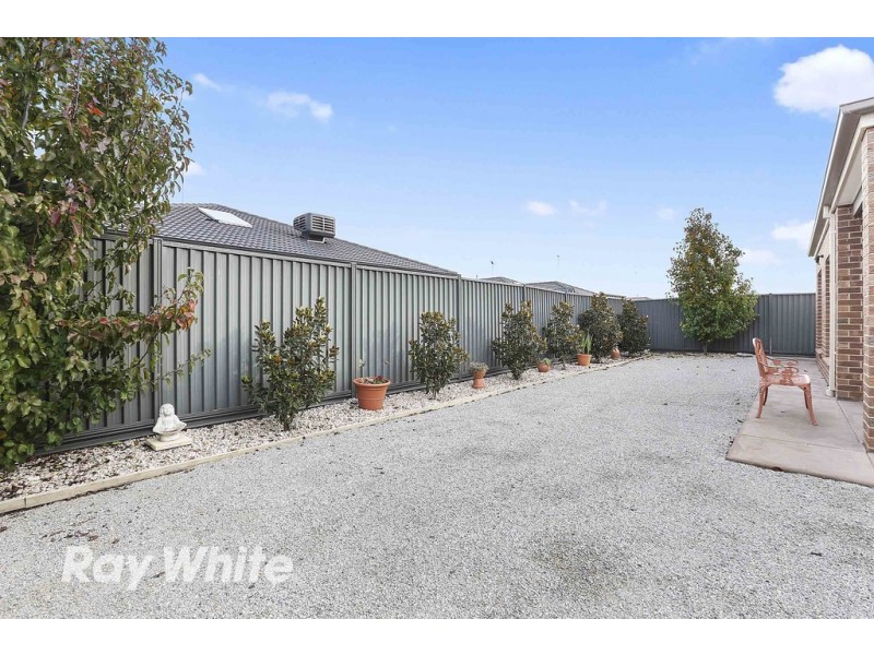 5 Mallard Court, Lara VIC 3212