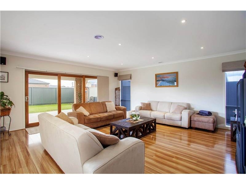 6 Barnong Way, Lara VIC 3212
