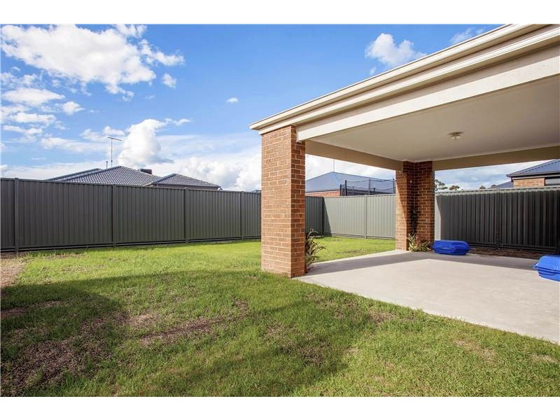 6 Barnong Way, Lara VIC 3212