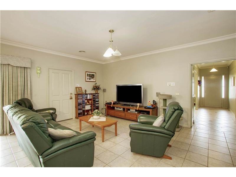 97-99 Blackbird Circuit, Lara VIC 3212