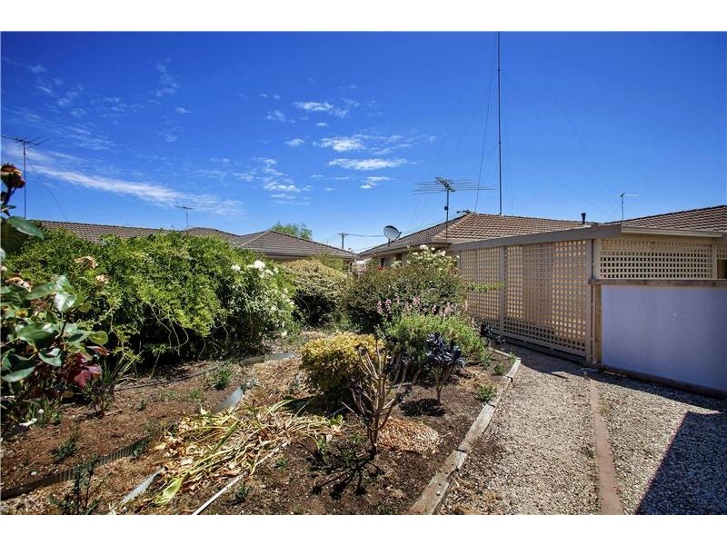 6 Telford Court, Lara VIC 3212