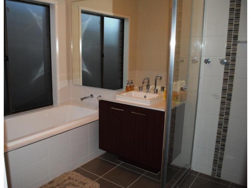 27 Ralph Court, Bell Park VIC 3215