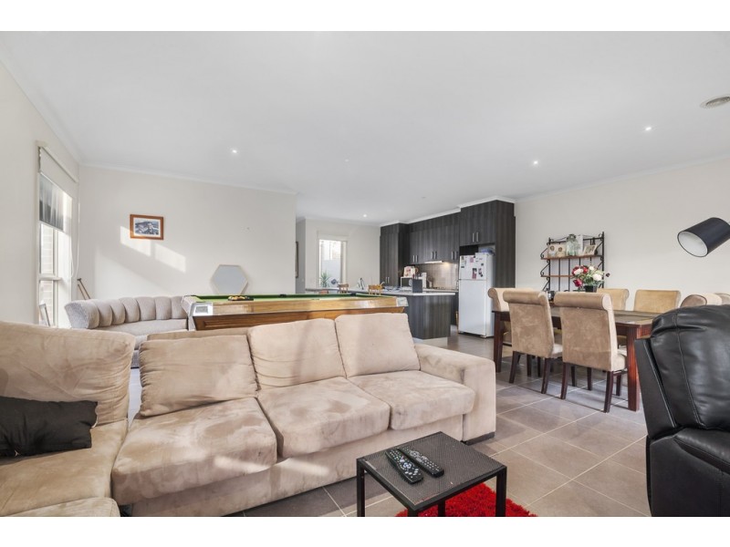 2/9 Benetti Drive, Lara VIC 3212