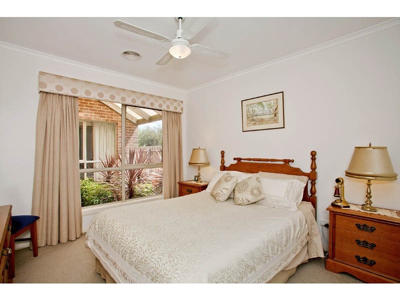 1/8 Looker Street, Lara VIC 3212