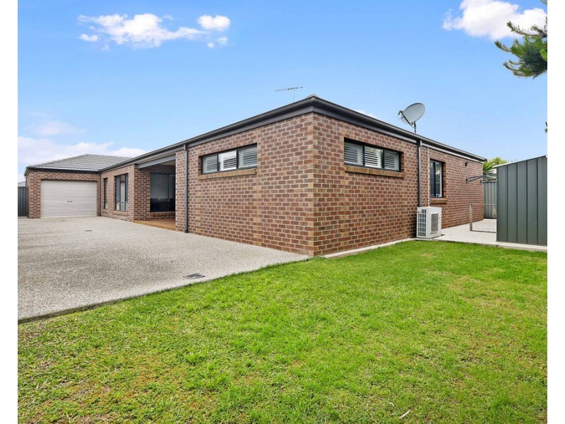 26 Nankeen Avenue, Lara VIC 3212