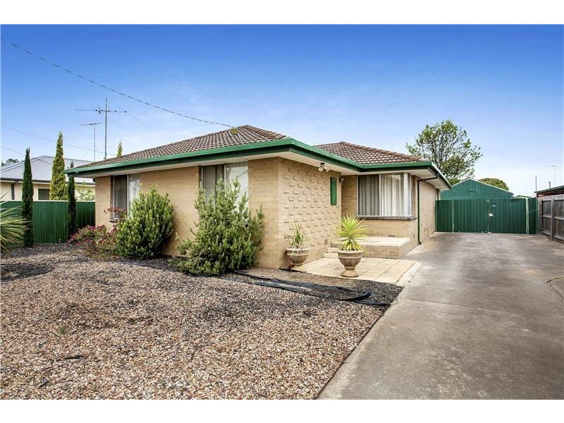 102 McClelland Avenue, Lara VIC 3212