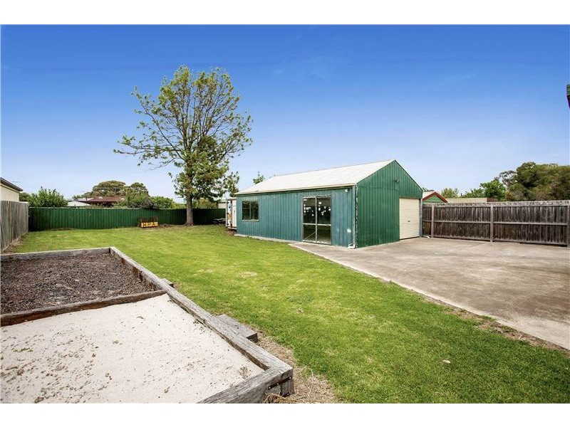 102 McClelland Avenue, Lara VIC 3212