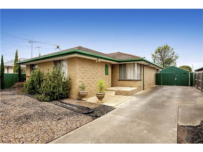 102 McClelland Avenue, Lara VIC 3212