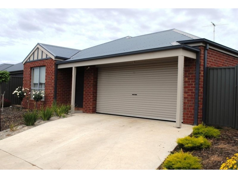 12 Nankeen Avenue, Lara VIC 3212