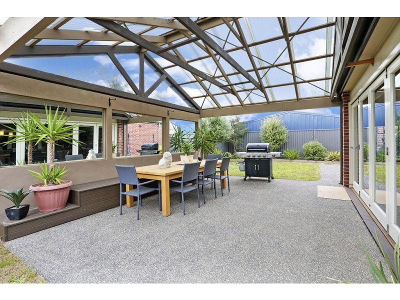 15 Mallard Court, Lara VIC 3212