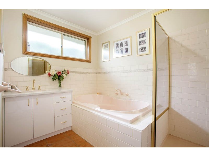 4 St Anthony Court, Lara VIC 3212