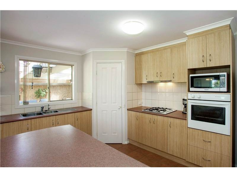 11 Kanowna Place, Lara VIC 3212